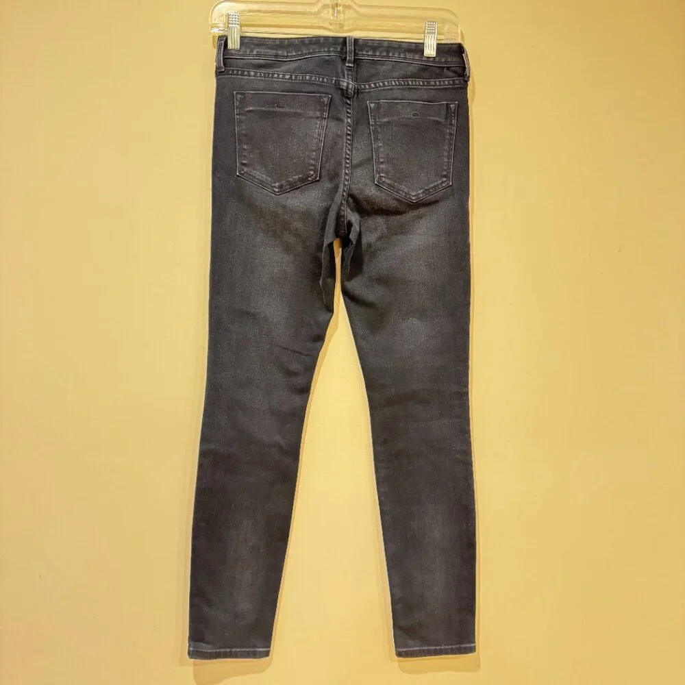 Banana Republic Mid-Rise Skinny Jeans | NWT | Size 26 ✔ Brand new with tags! Cla